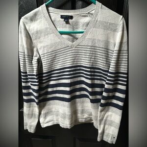 Tommy Hilfiger Classic White Knit Sweater